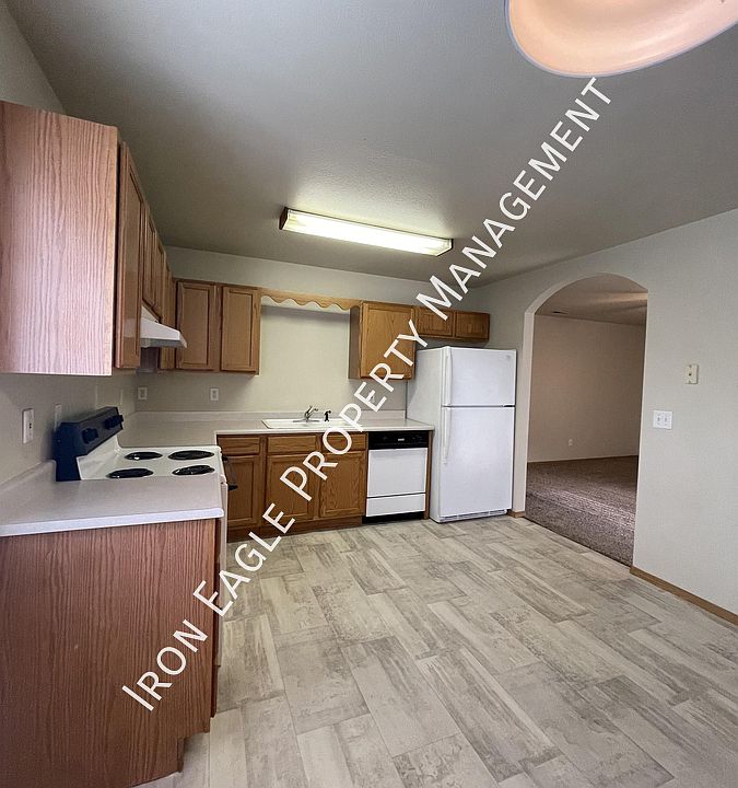 1st image of 251 S Hawthorne Ave #A