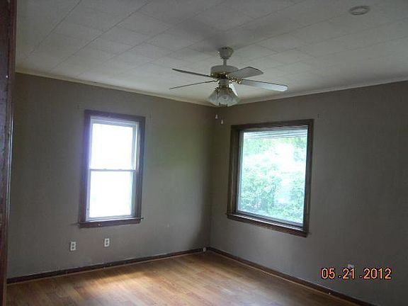 2nd image of 2778 Azelda Ave