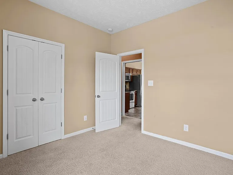 215 Classy Ct — Photo 13