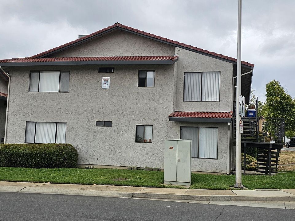 2nd image of 1180 Brandon Ct