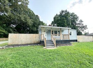 1160 S Riverview Dr, Burlington, NC 27217