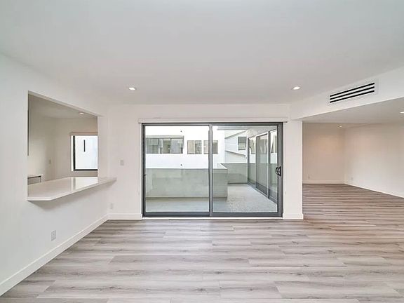 5th image of 145 S Maple Dr APT 102