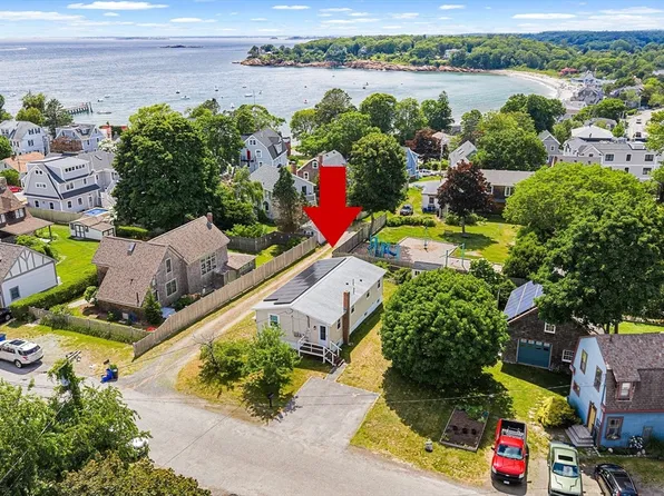 5 Field Rd, Gloucester, MA 01930