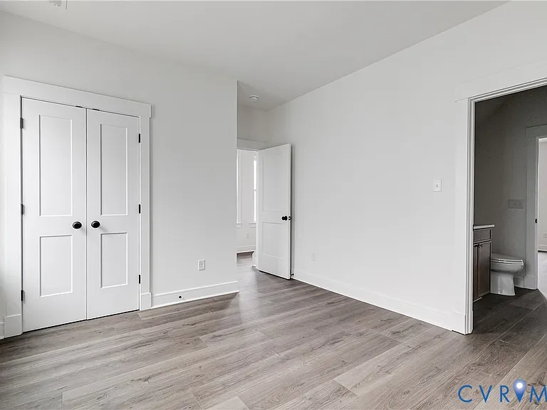 1823 W Cary St #A — Photo 29
