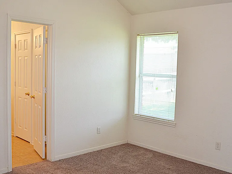 5802 Venetian Ct — Photo 19