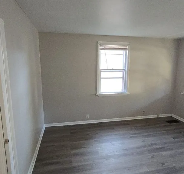 106 E North St — Photo 19