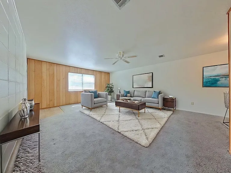 211 Tooke St #E — Photo 6