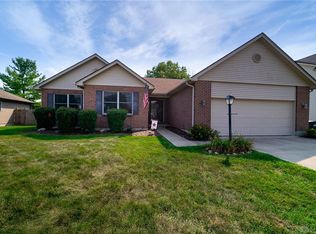 1565 Adamsmoor Dr, Waynesville, OH 45068