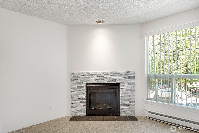 5th image of 9416 1st Avenue NE #111