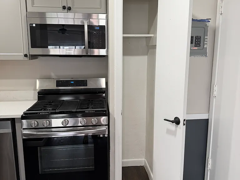 20 Dix St #31 — Photo 6