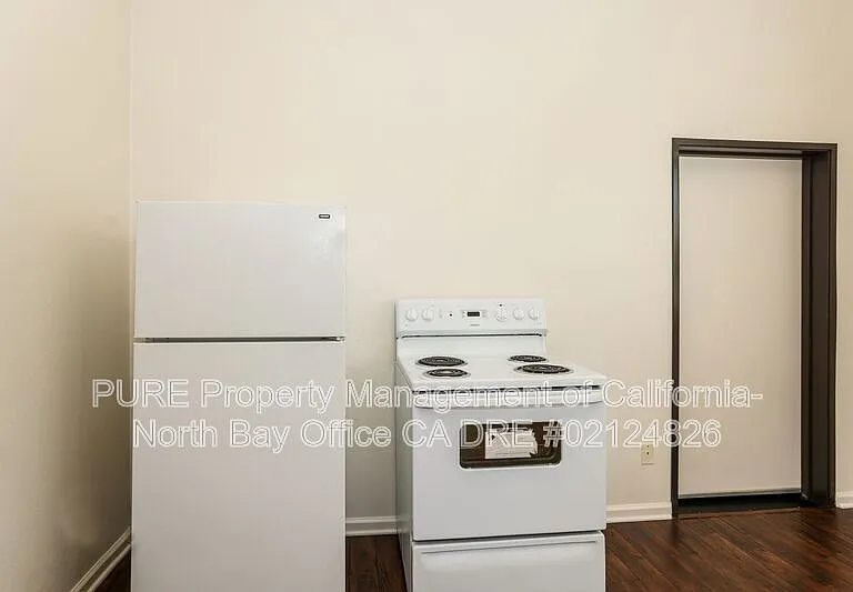 154 Railroad Ave #E — Photo 10