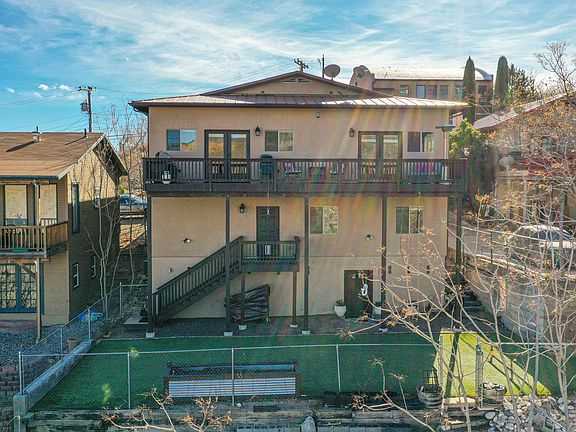 2nd image of 896 Hampshire Ave