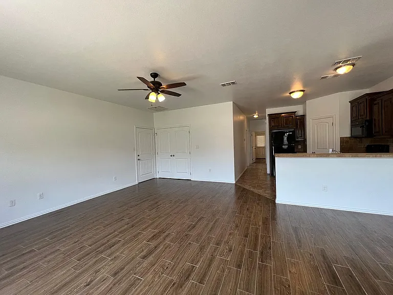 1825 N Paddock St — Photo 5