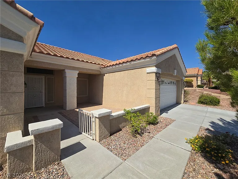 10309 Longwood Dr — Photo 5