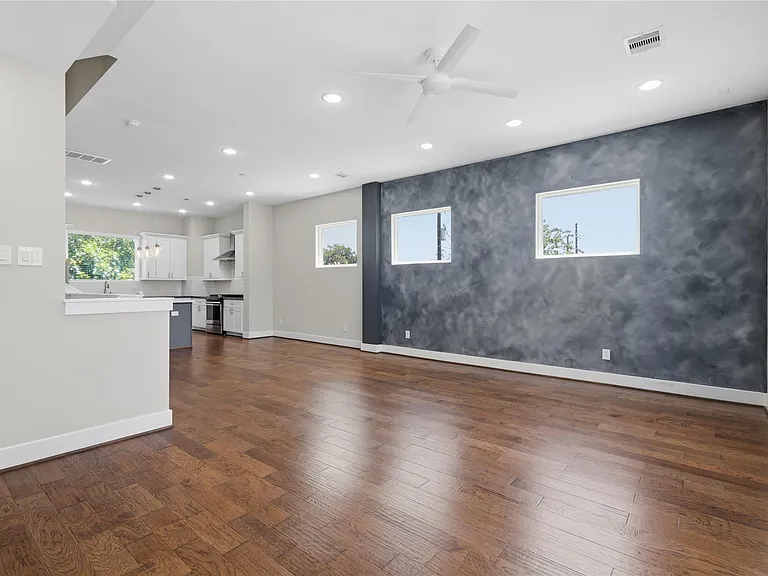 2102 Bello Amanecer Ln — Photo 7