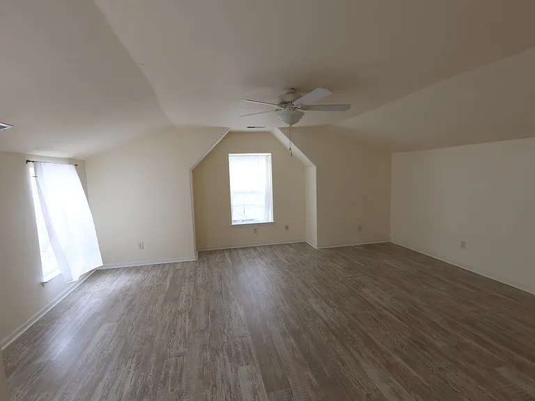 13444 High Gate Mews — Photo 14