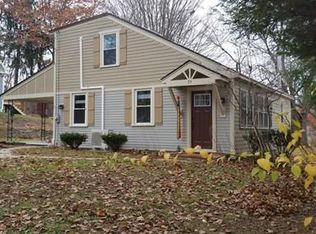 35 Chestnut Ave, Leeds, MA 01053