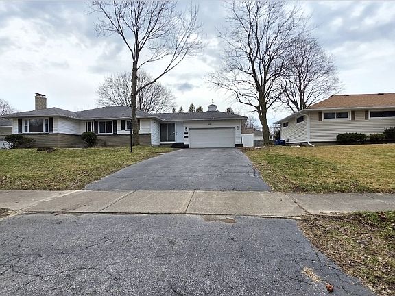 2nd image of 49 Angora Dr