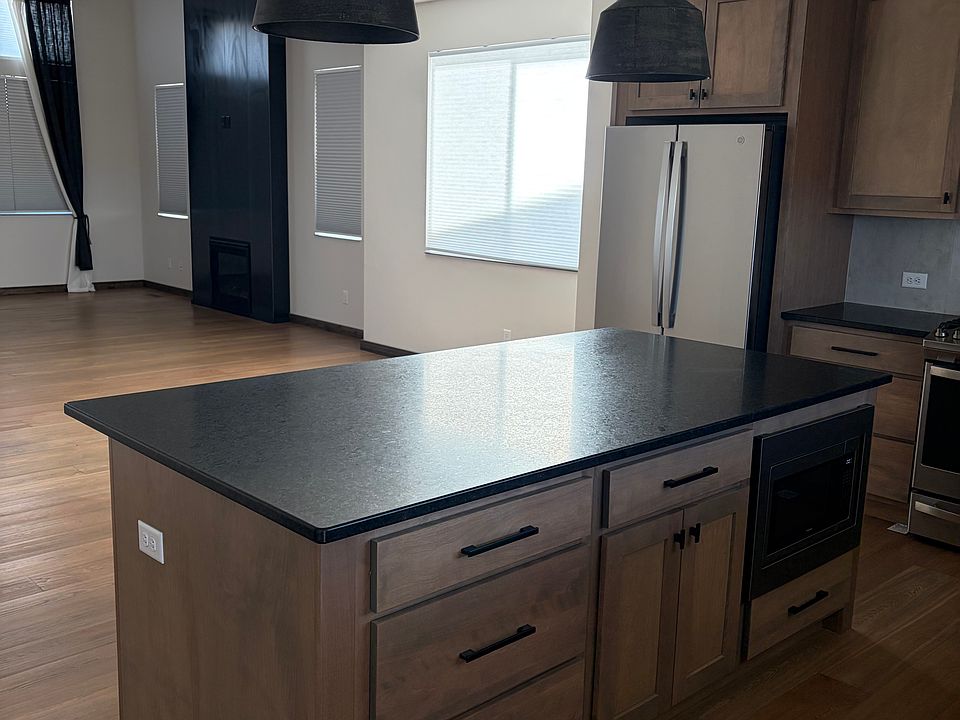 1st image of 125 Lion Peak Dr
