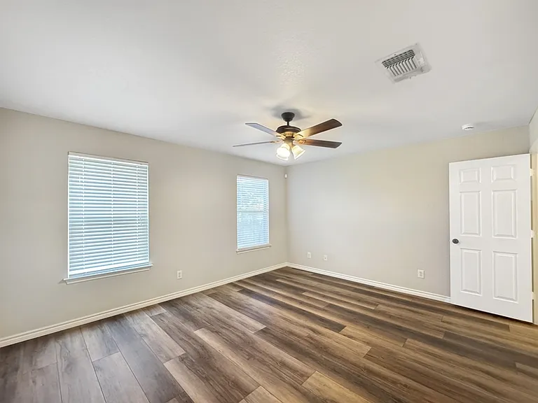 6910 Hallie Spirit — Photo 17