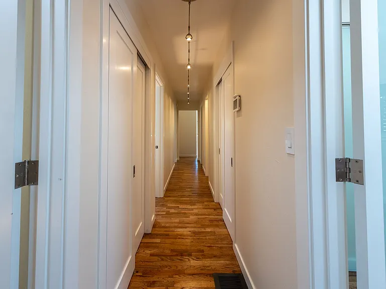 1145 Harrison St — Photo 32