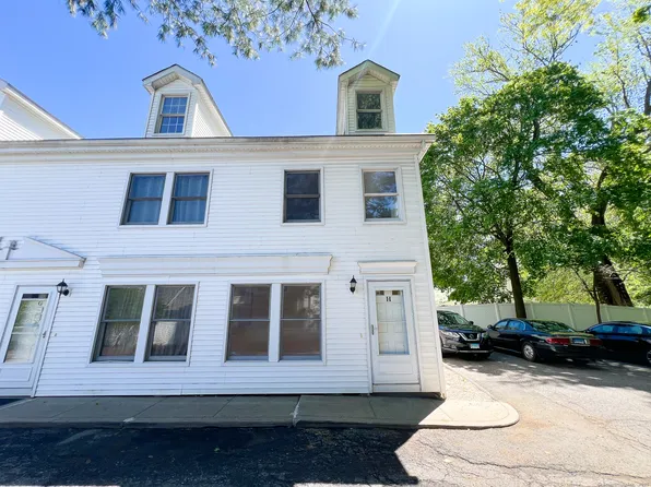 279 New Haven Avenue APT H, Milford, CT 06460