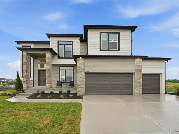 13208 W 179th St, Overland Park, KS 66013