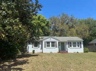 1607 Peachtree Cir N, Jacksonville, FL 32207