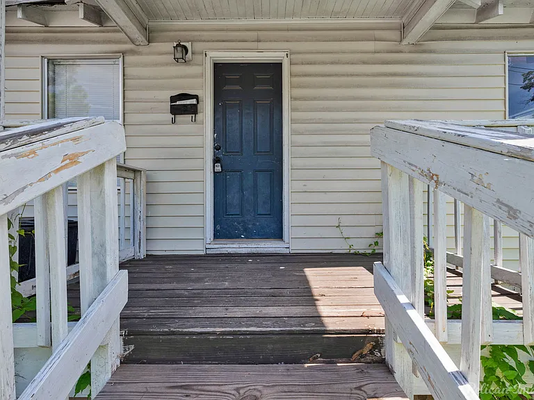 2225 Nattin St — Photo 12