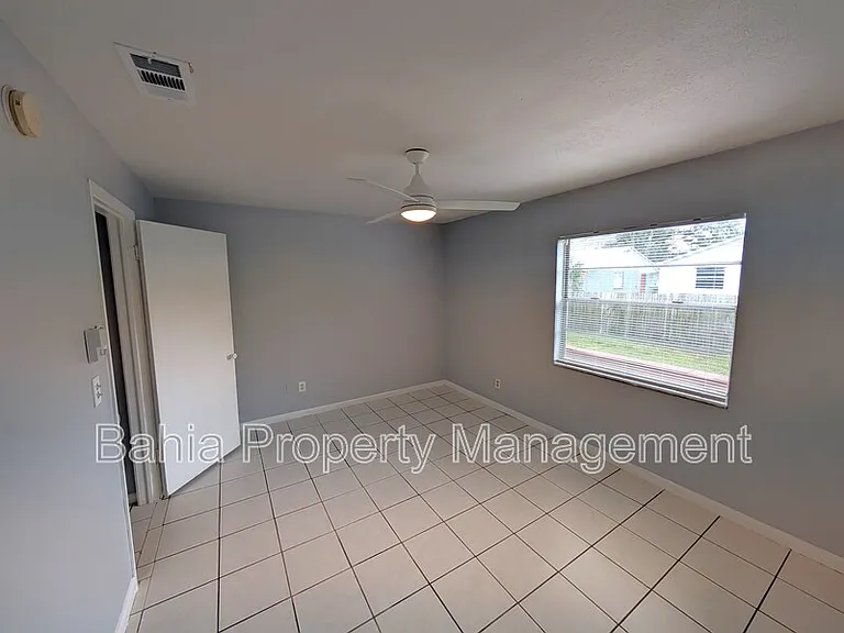 1803 E Humphrey St — Photo 12