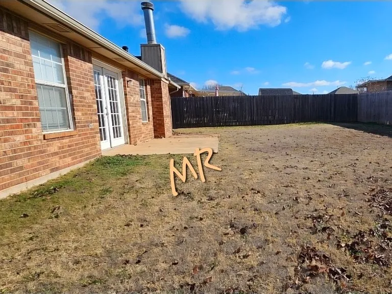 624 E Katelyn Ln — Photo 25