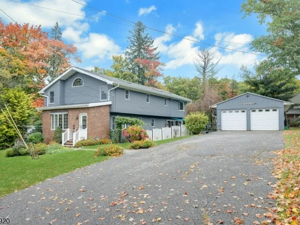 39 Hillside Ave, Jefferson Twp., NJ 07460