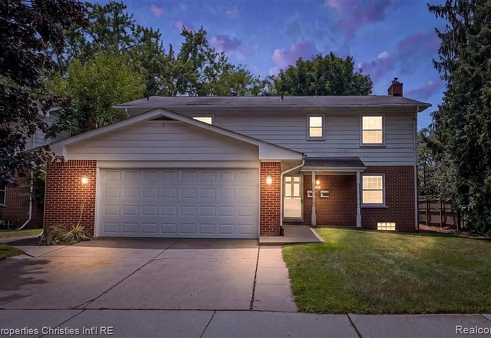215 Woodsboro Dr