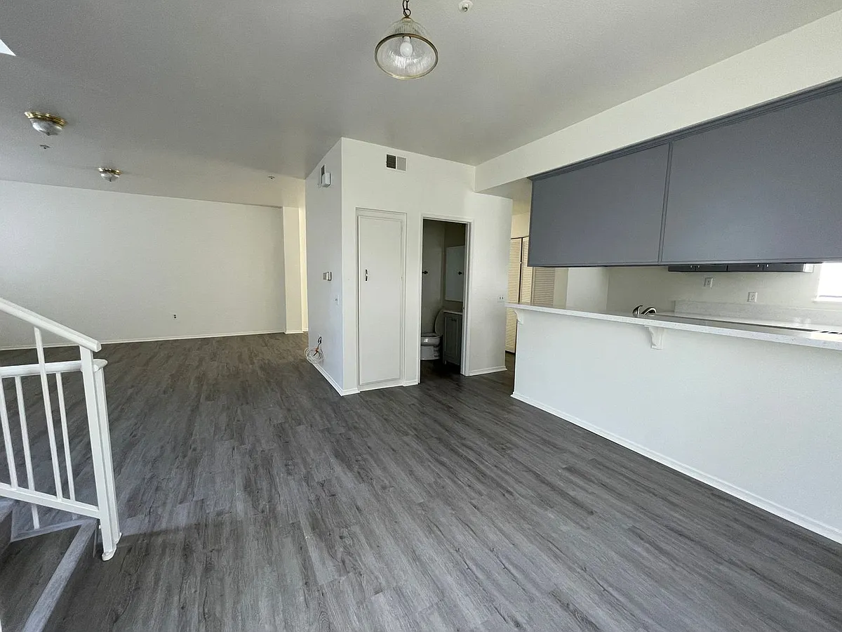 Building Photo - 1506 Prospect Ave #A
