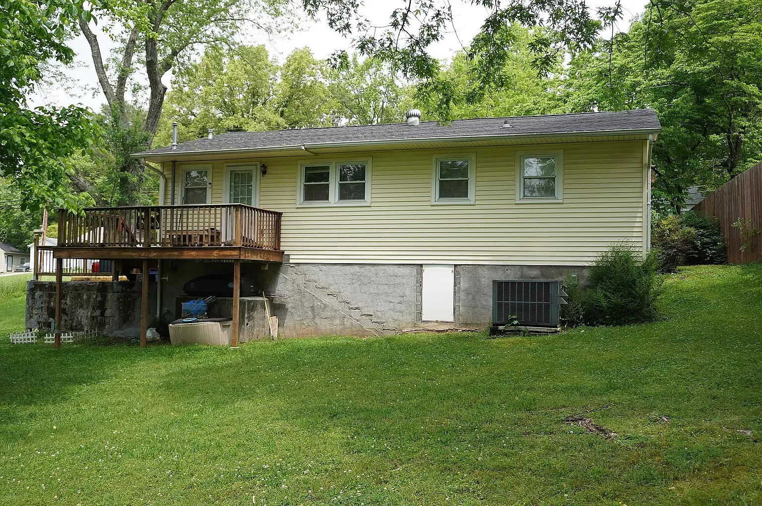 741 W Mountcastle St — Photo 2