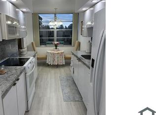 900 Saint Charles Pl APT 311, Hollywood, FL 33026