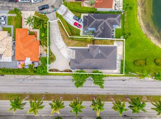 15950 SW 71st Ter, Miami, FL 33193