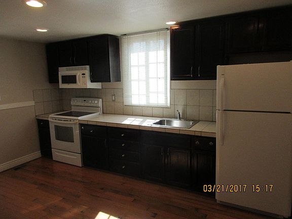 2nd image of 220 W Virginia St