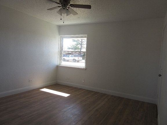 2nd image of 3116 W Kansas Ave