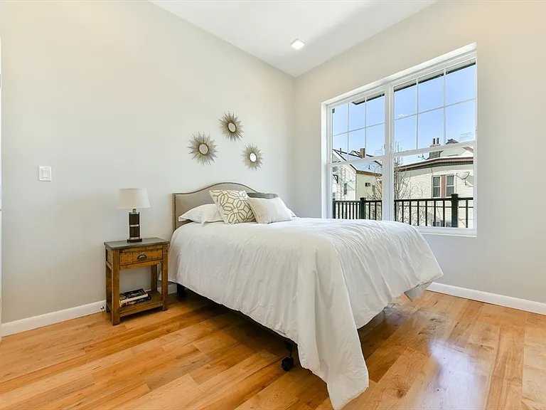 87 Parker St #402A — Photo 25