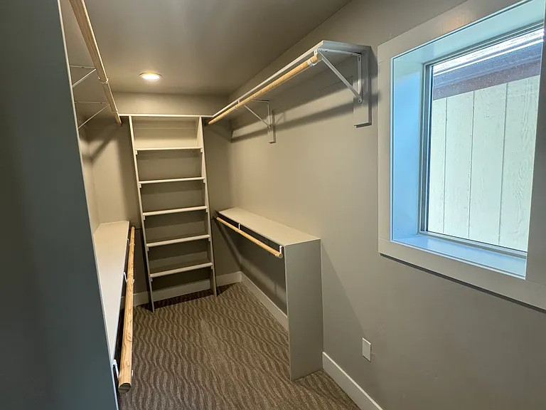 302 Park Ave — Photo 7