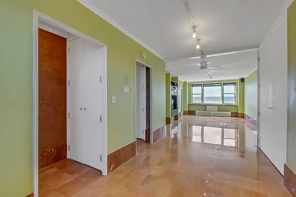 Sold by Christie's International Real Estate Westchester & Hudson Valley | media 32