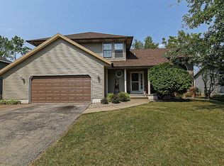 1512 Idledale Rd NE, Cedar Rapids, IA 52402