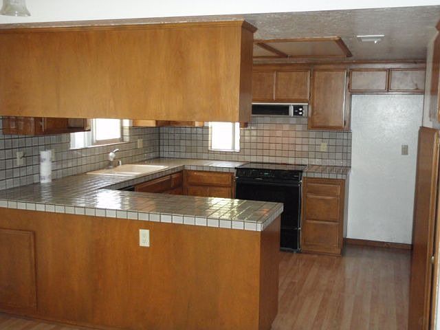 2nd image of 398 Valley Vista Dr