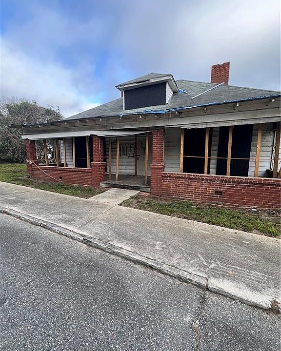 1st image of 2265 Clayton St