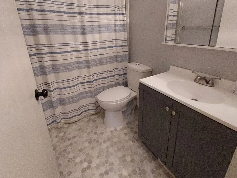 206 Acorn Ln — Photo 10