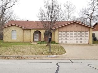 2606 Hilldale Blvd, Arlington, TX 76016