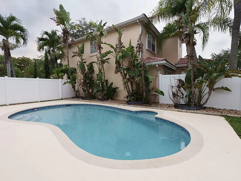 7251 NW 24th Ct — Photo 14
