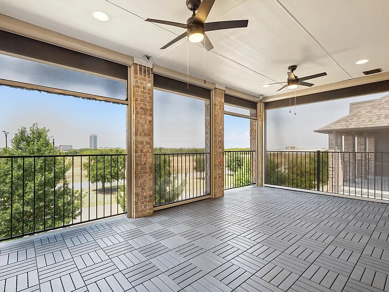 4261 Shavano Dr — Photo 17
