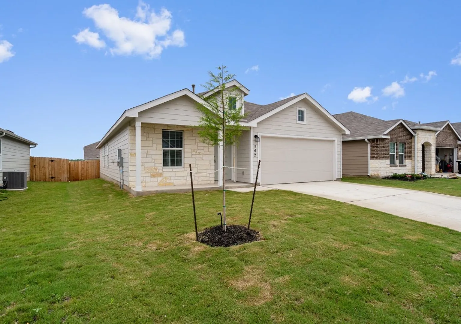 542 Blue Stem Rd, New Braunfels, Texas 78130 — Photo 2